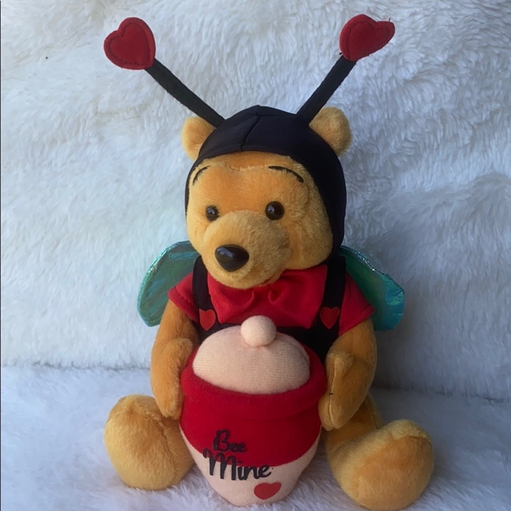 Winnie the Pooh Valentine’s Be Mine Pot Bean Bag